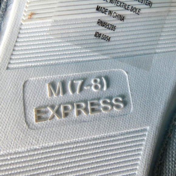 Express Cozy Faux Fur Blue Grey Slippers 7 8 - Picture 10 of 10